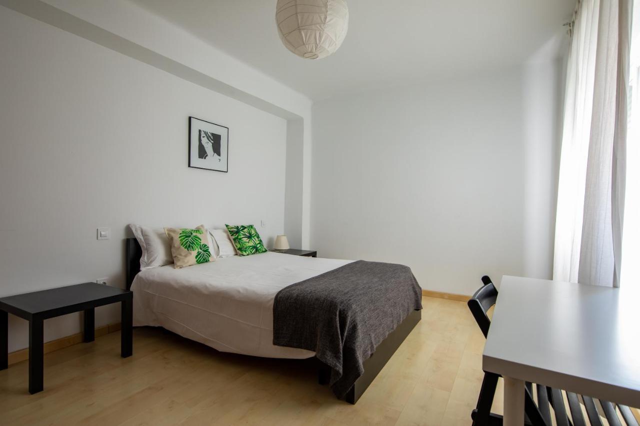 Fun Building Flats By Homeabout Málaga Esterno foto