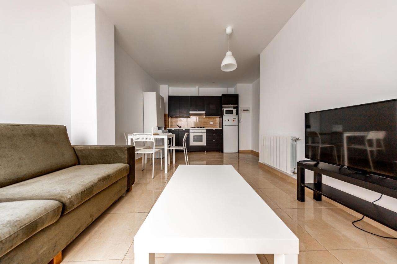 Fun Building Flats By Homeabout Málaga Esterno foto
