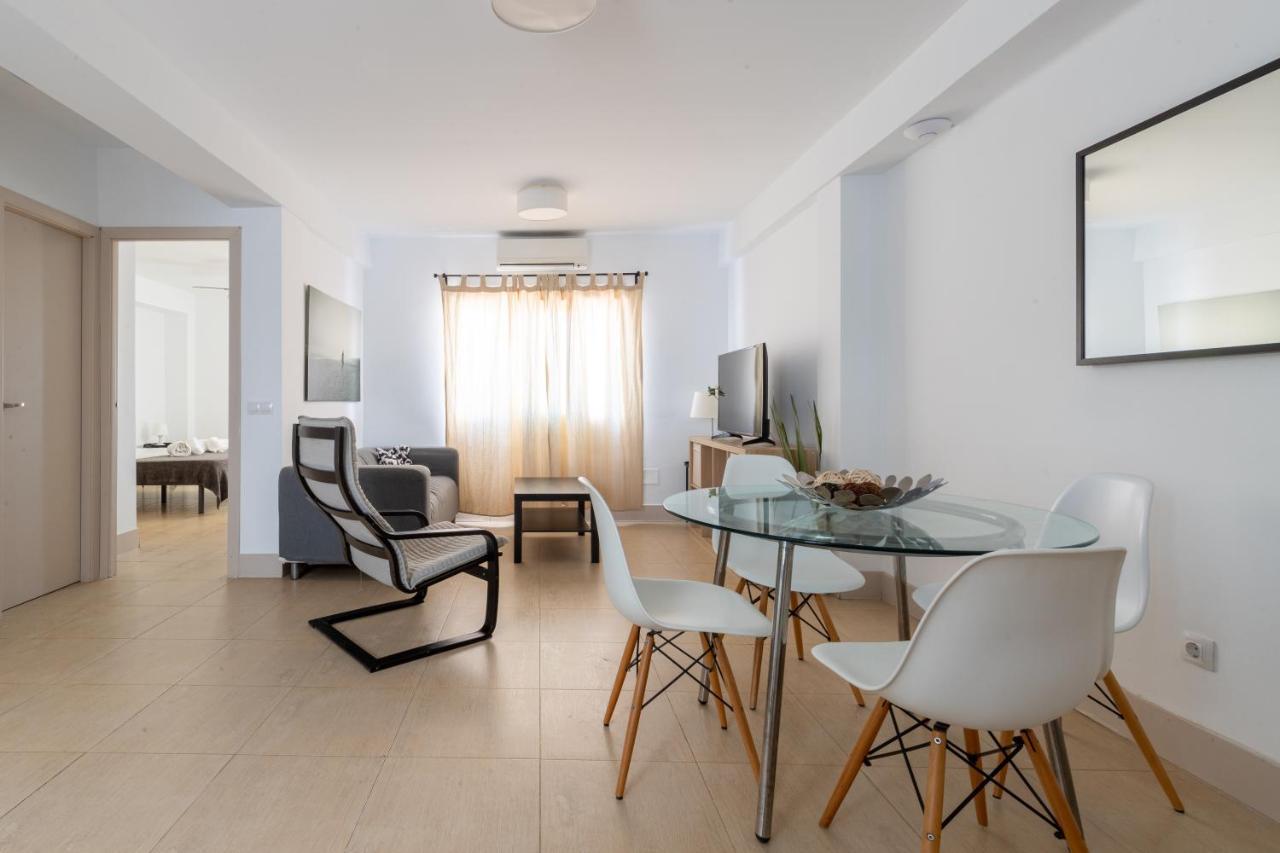 Fun Building Flats By Homeabout Málaga Esterno foto
