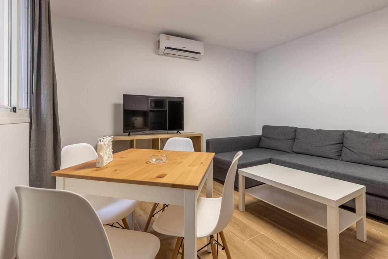 Fun Building Flats By Homeabout Málaga Esterno foto